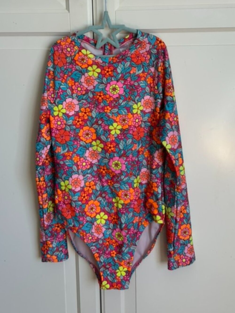 🌸🌊 Cat & Jack Long Sleeve Floral Swimsuit – Size XL (14) 🌊🌸